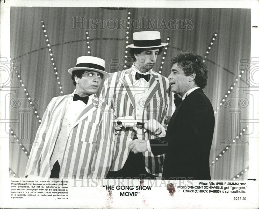 1980 Press Photo Gong Show Movie Philip Simms Vincent Schiavelli Chuck Barris - Historic Images