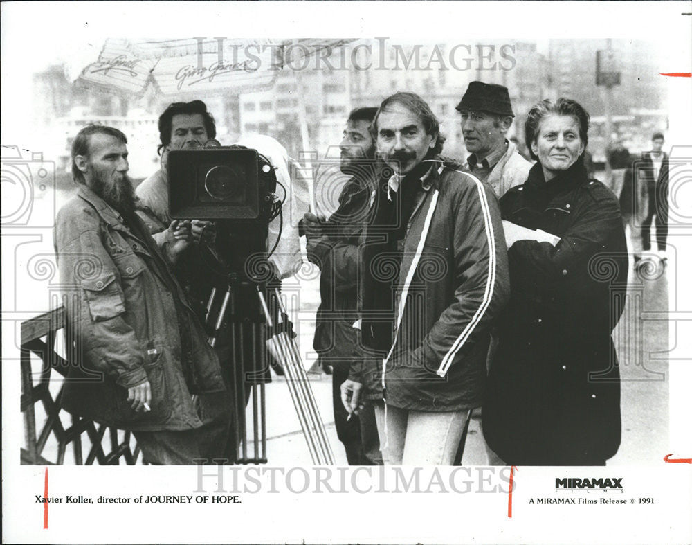 1991 Press Photo Xavier Koller Sweden Turkish family Journey Hope Sweden - Historic Images