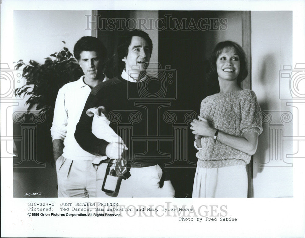 1986 Press Photo Ted Danson Sam Waterston Mary Tyler Moore Just Between Friends - Historic Images