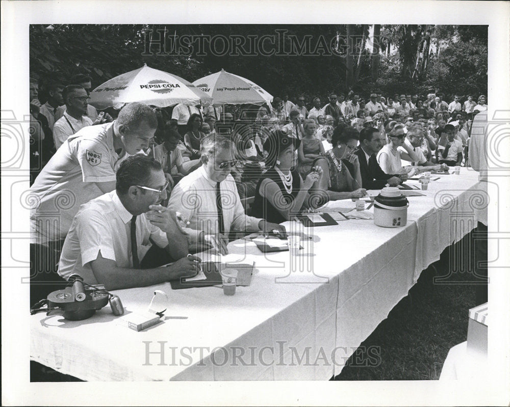 1964 Press Photo Miss St. Petersburg Pageant Judges - Historic Images