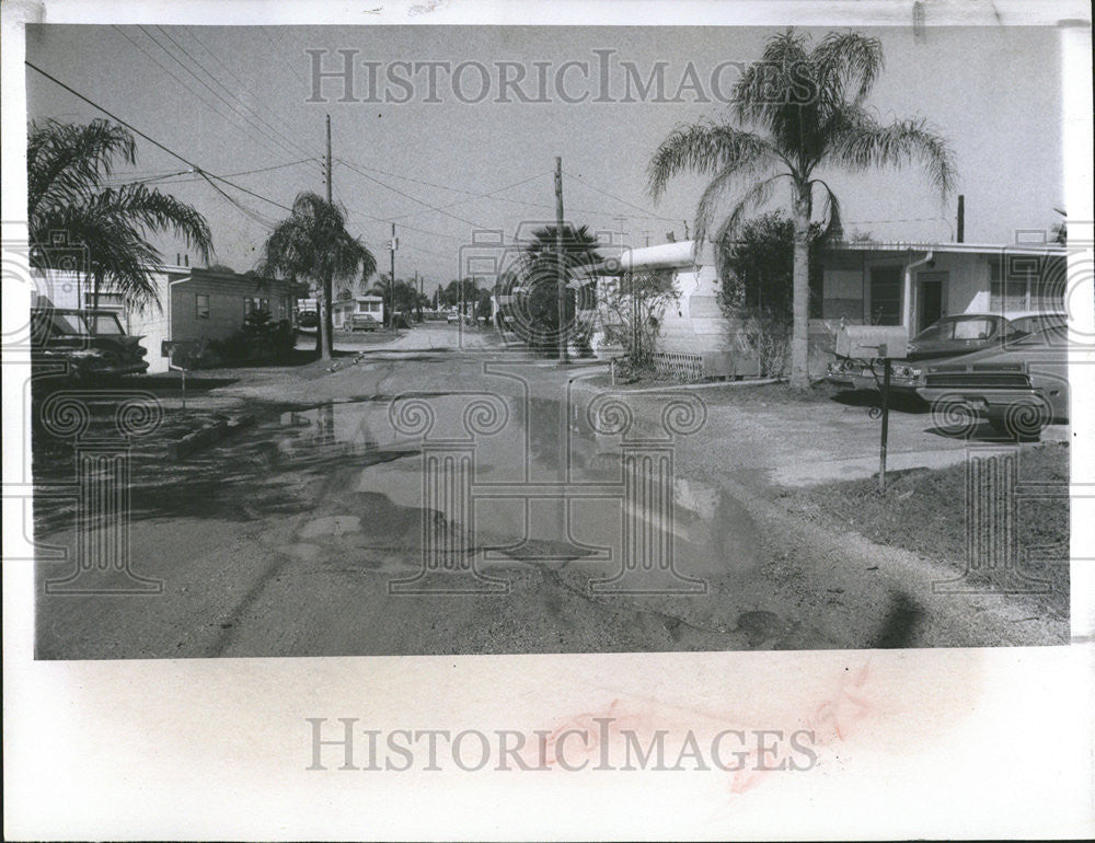 1970 Press Photo Gator Lake Trailer Park Flooded Sewage Overflow - Historic Images