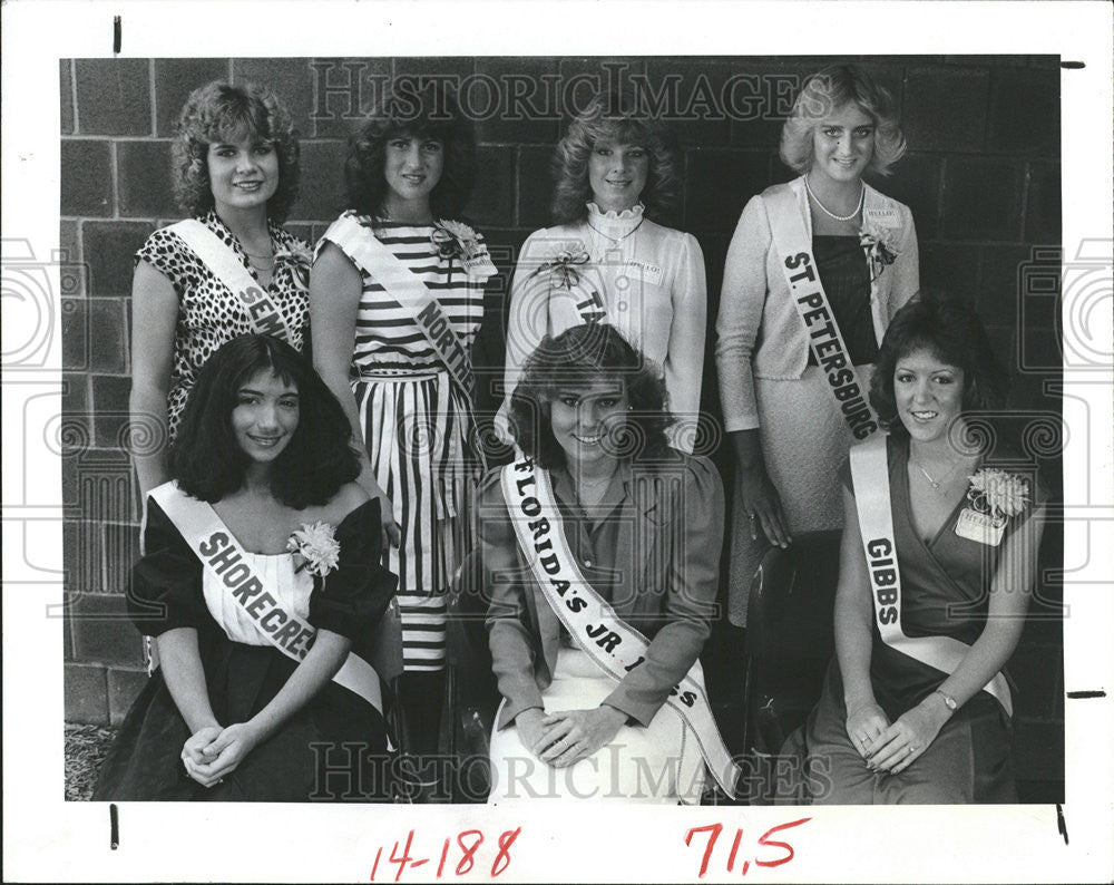 1982 Press Photo Pinellas Joanie Burton Florida Debbie Feldman Patty Shute Dawn - Historic Images