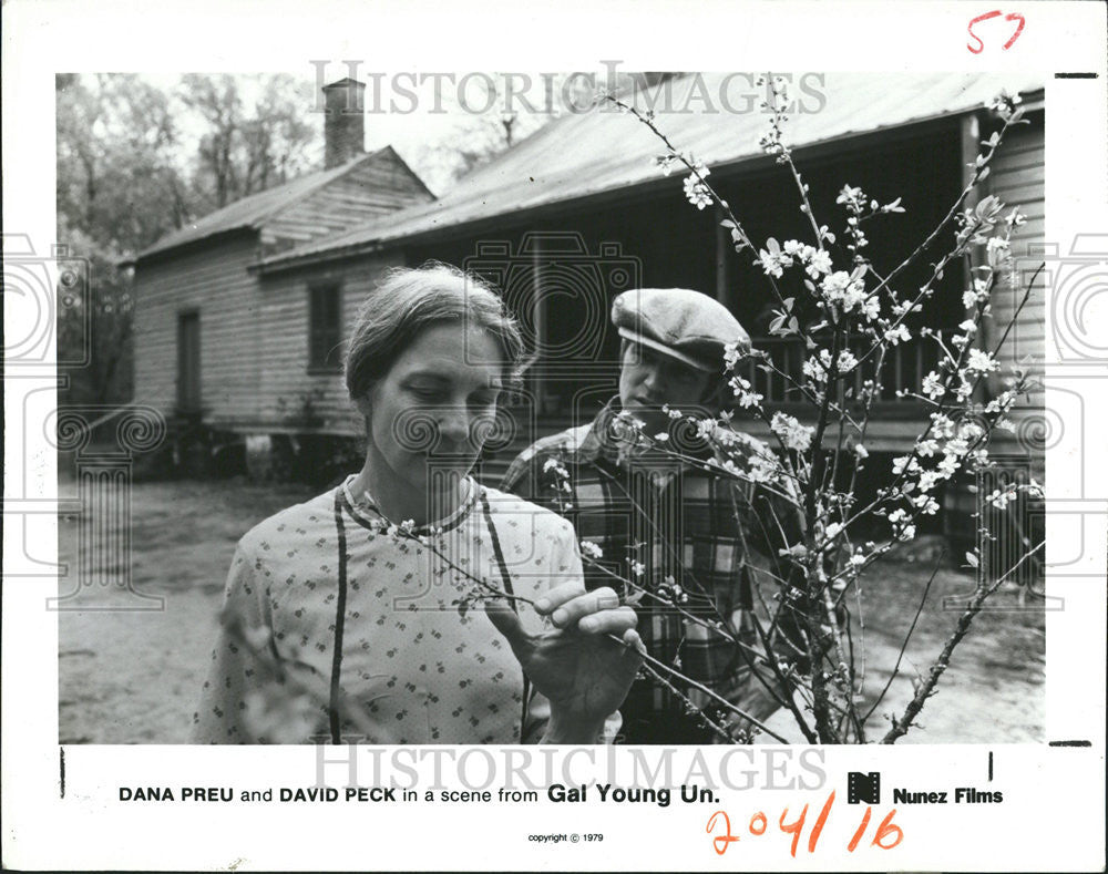 1979 Press Photo Dana Preu and David Peck in film, Gal Young Un - Historic Images