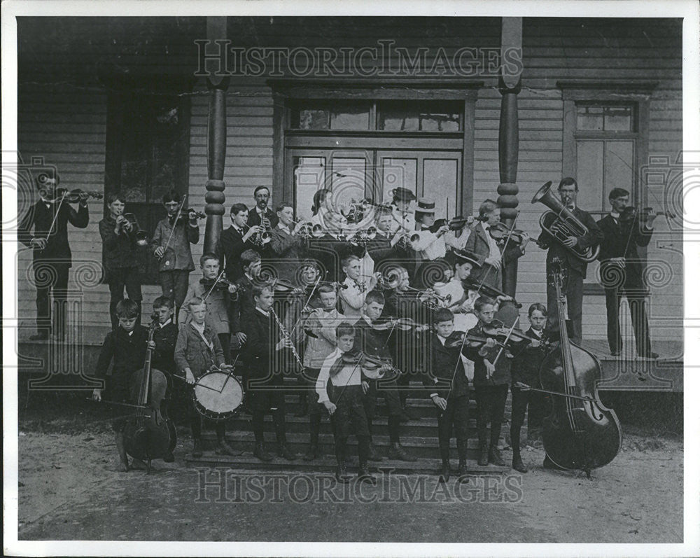 1976 Copy of Press Photo St Petersburg First School House Band - Historic Images