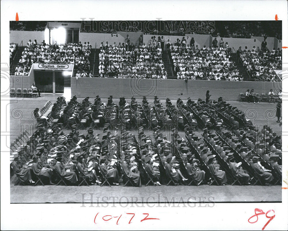 1984 Press Photo Olympic gamesschool graduation ceremonies Pinellas Park - Historic Images