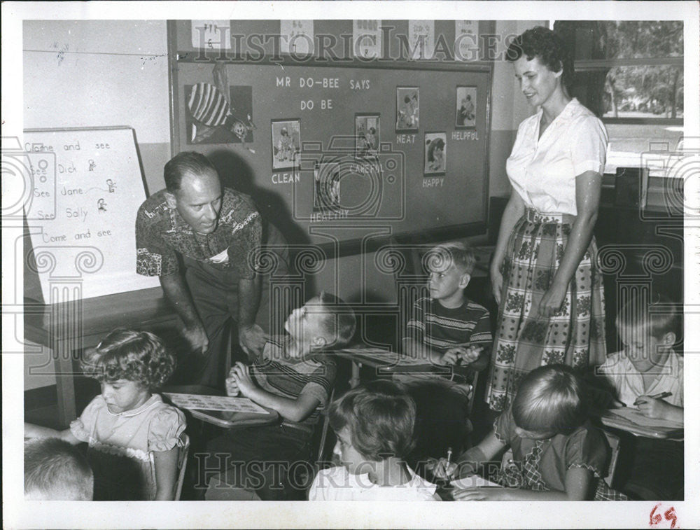 1958 Press Photo St Petersburg Mt Vernon Pinellas Typical Children classroom - Historic Images