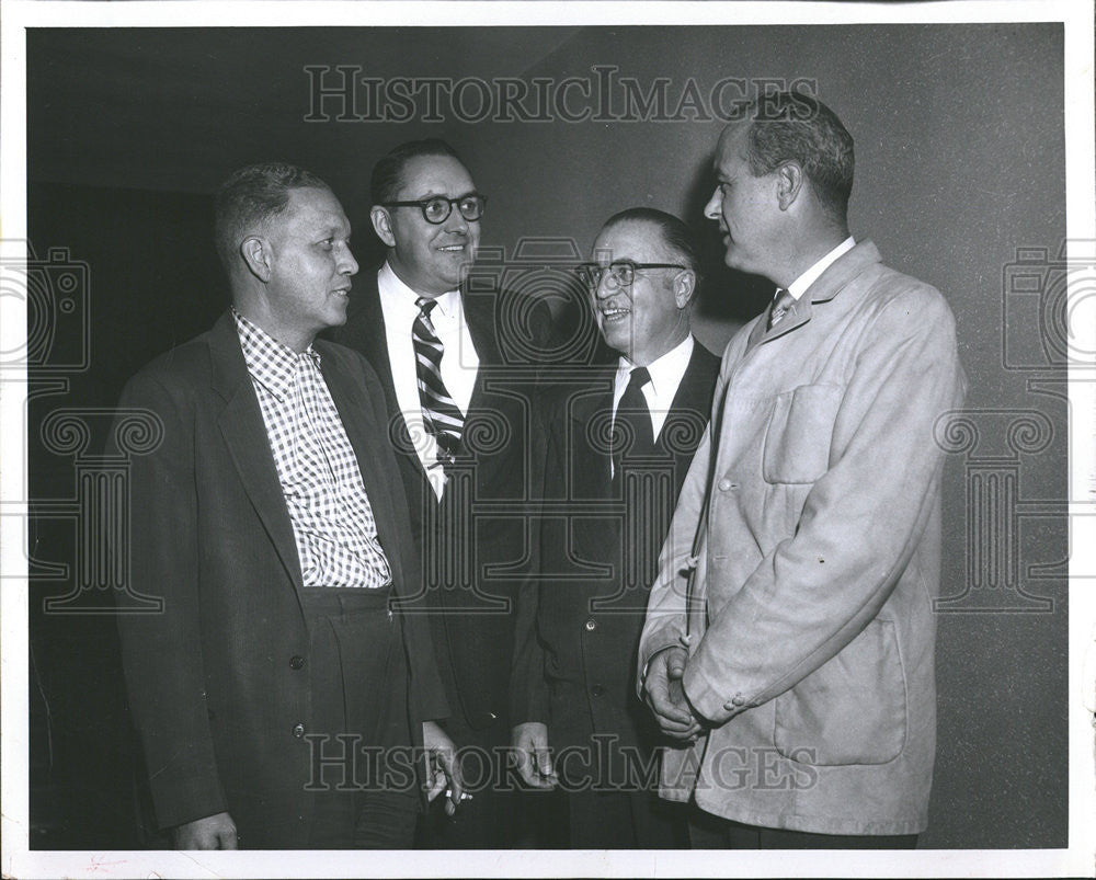 1956 Press Photo Robert Lucas Jr American Economist University of Chicago Nobel - Historic Images