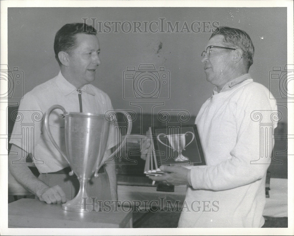 1959 Press Photo Louis F. Lucas National Rifle Association Competition Trophy - Historic Images