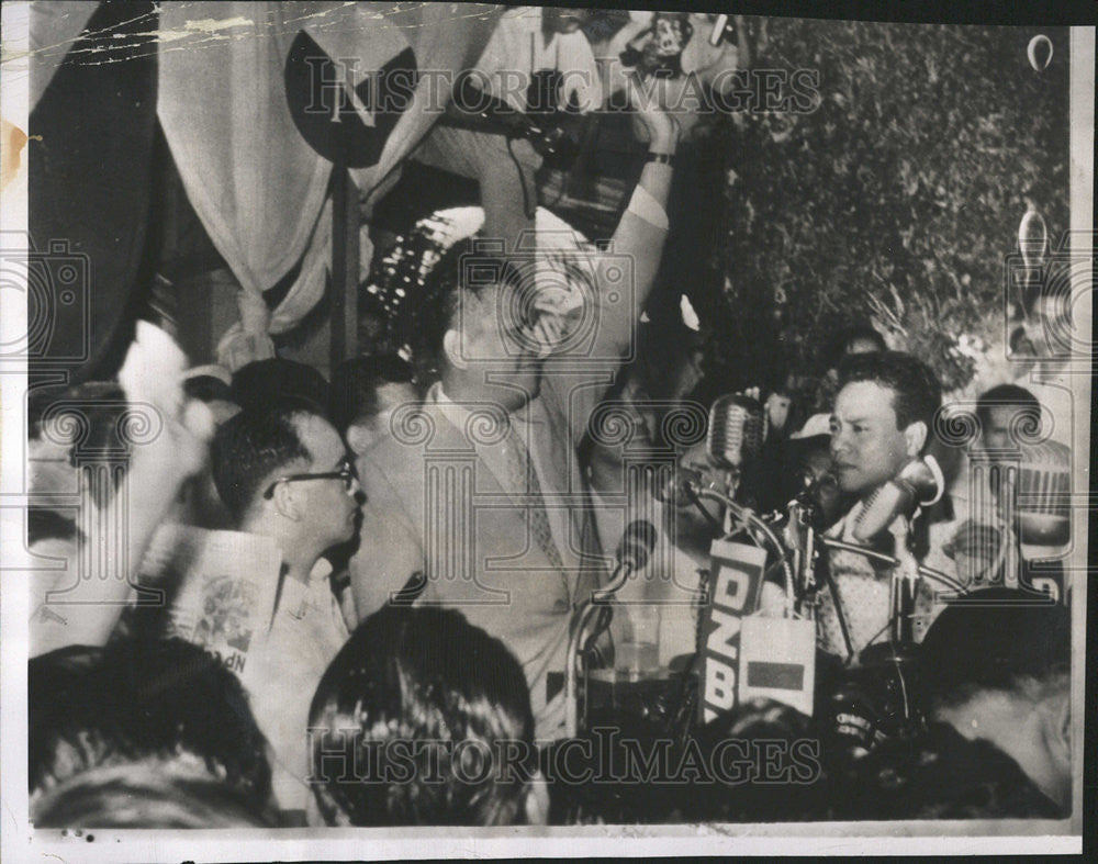 1953 Press Photo Ramon Magsaysay Presidential Campaign Philippines - Historic Images
