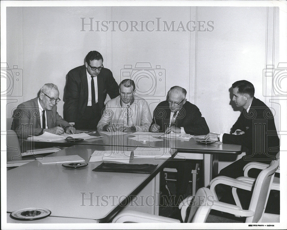 1963 Press Photo Lloyd Churches American Organisation Committee Members Leader - Historic Images