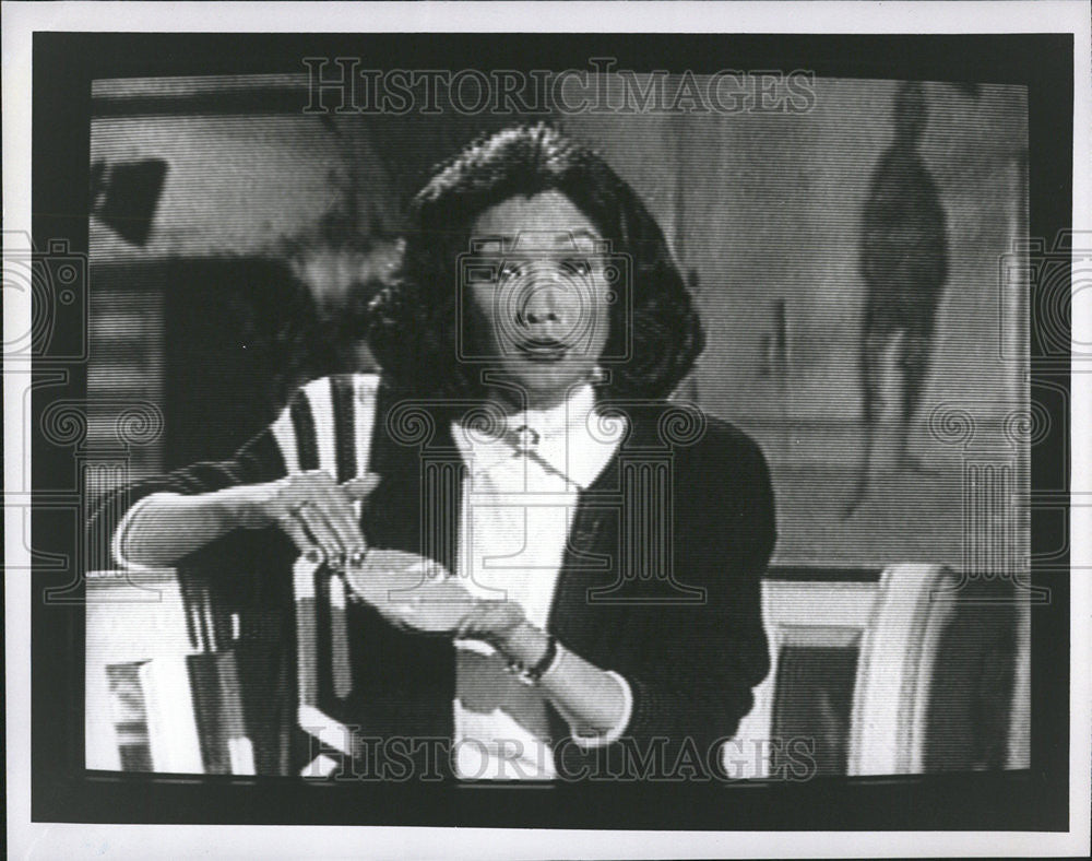 1990 Press Photo TV Reporter Connie Chung - Historic Images