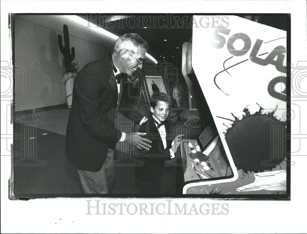 1991 Press Photo Peter Coors US Businessman Entrepreneur Chairman Miller Coors - Historic Images