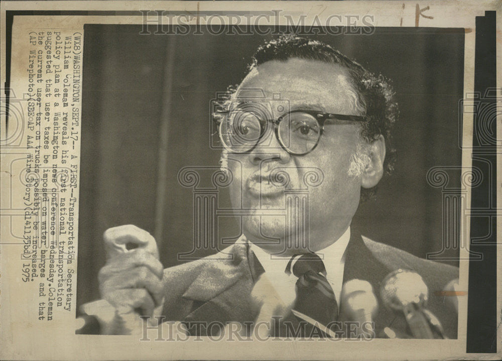 1975 Press Photo Transportation Secretary William Coleman Reveal First National - Historic Images