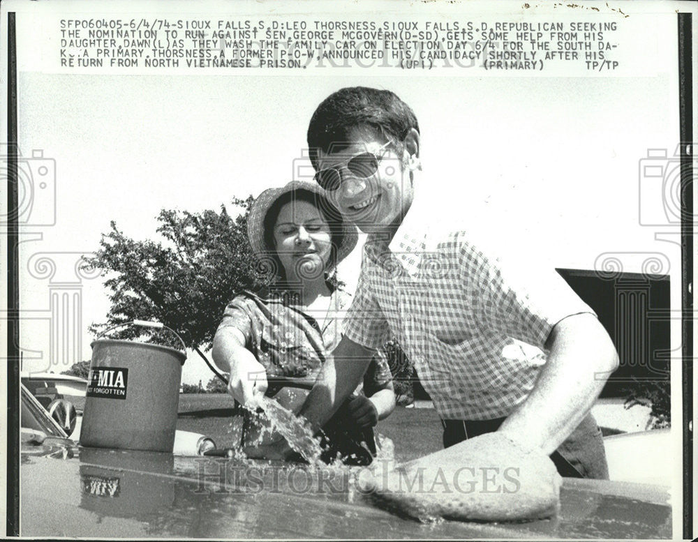 1974 Press Photo Leo Thorsness State Senate - Historic Images