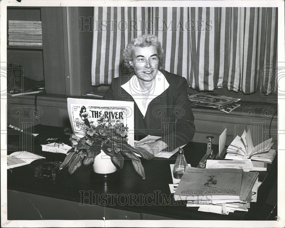 1953 Press Photo Elizabeth Howbert Assistant Director - Historic Images