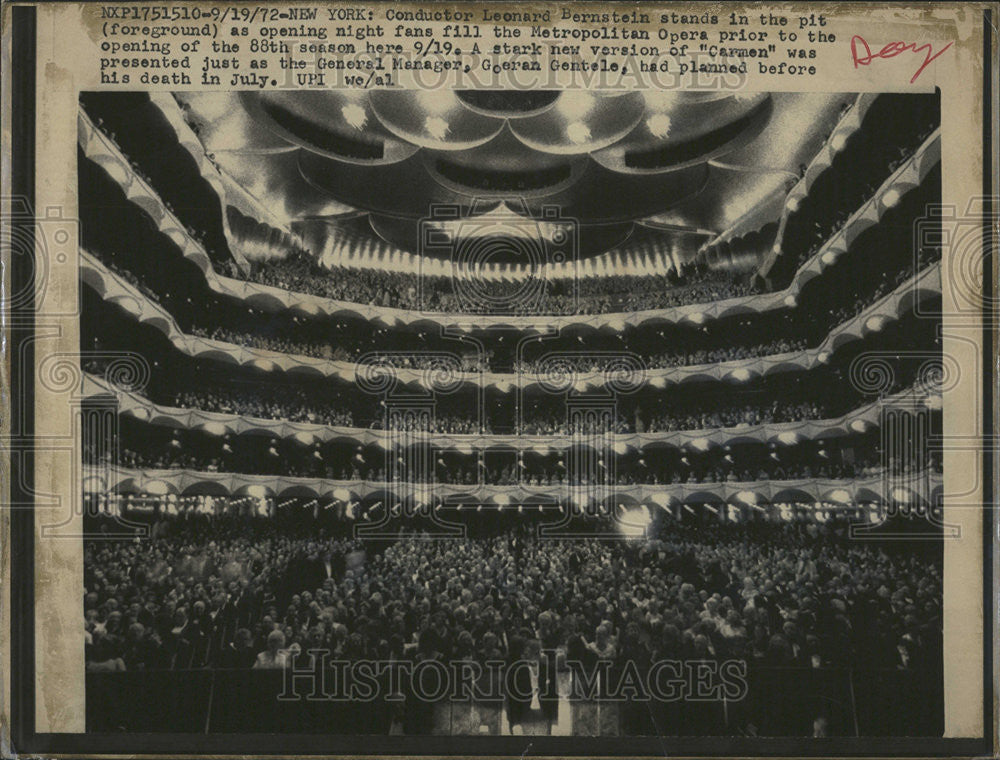 1972 Press Photo Conductor Leonard Bernstein Metropolitan Opera - Historic Images