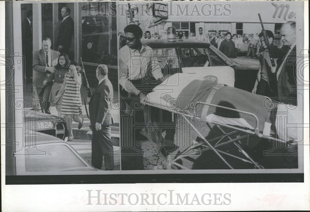 1968 Press Photo Public Finance Company police officer Nathaniel Harris women - Historic Images