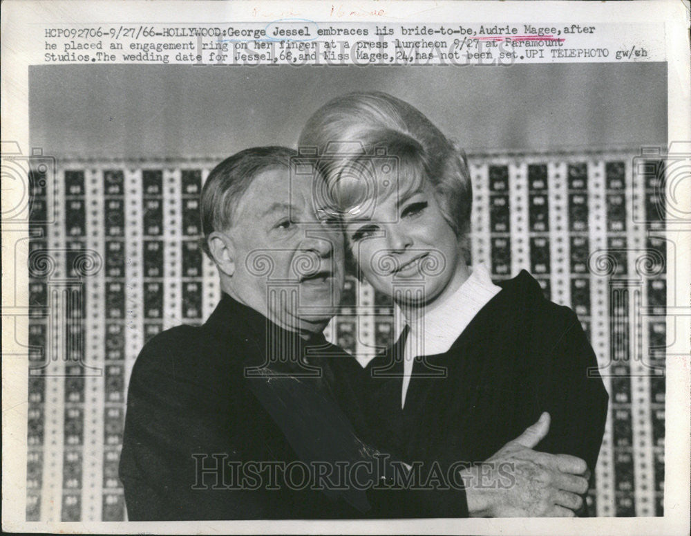 1966 Press Photo George Jessel Actor Bride Engagement - Historic Images