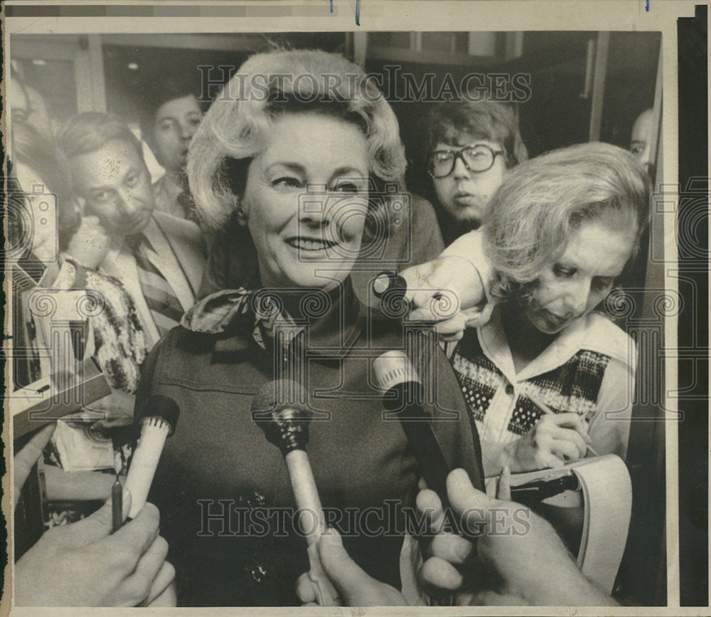 1975 Press Photo Mrs Cathrine Hearst heiress Patricia building Harrisburg - Historic Images