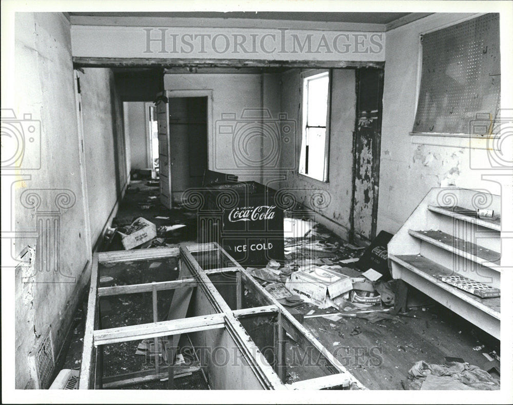 1981 Press Photo Abandoned Building Detroit - Historic Images