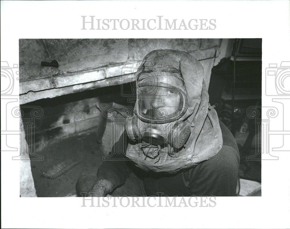 1991 Press Photo Ray Gilreath Chimney Sweeper - Historic Images