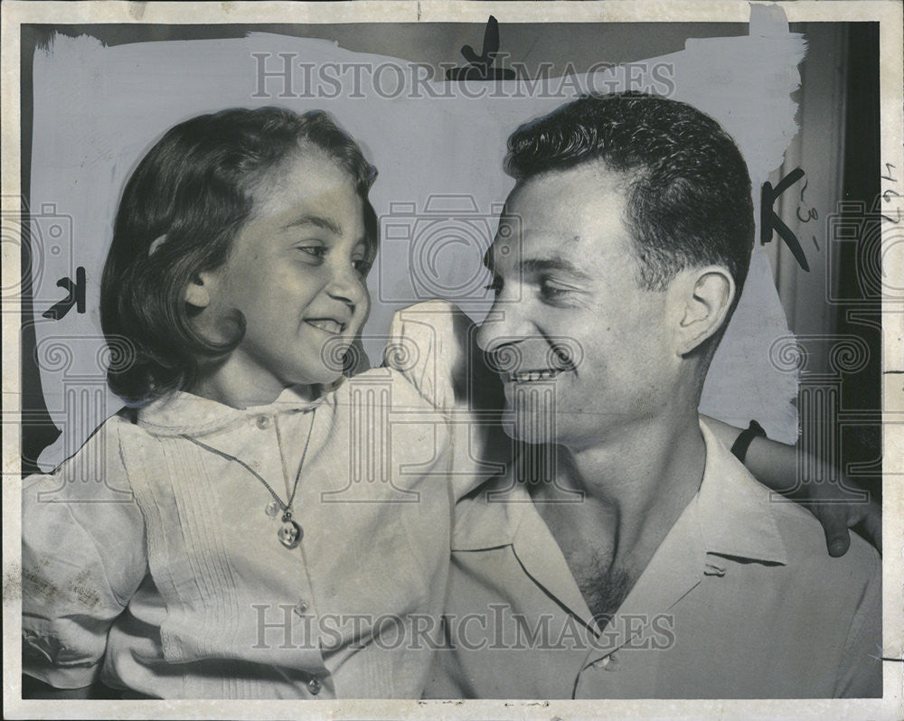 1960 Press Photo Diana Gentile Father mailed - Historic Images