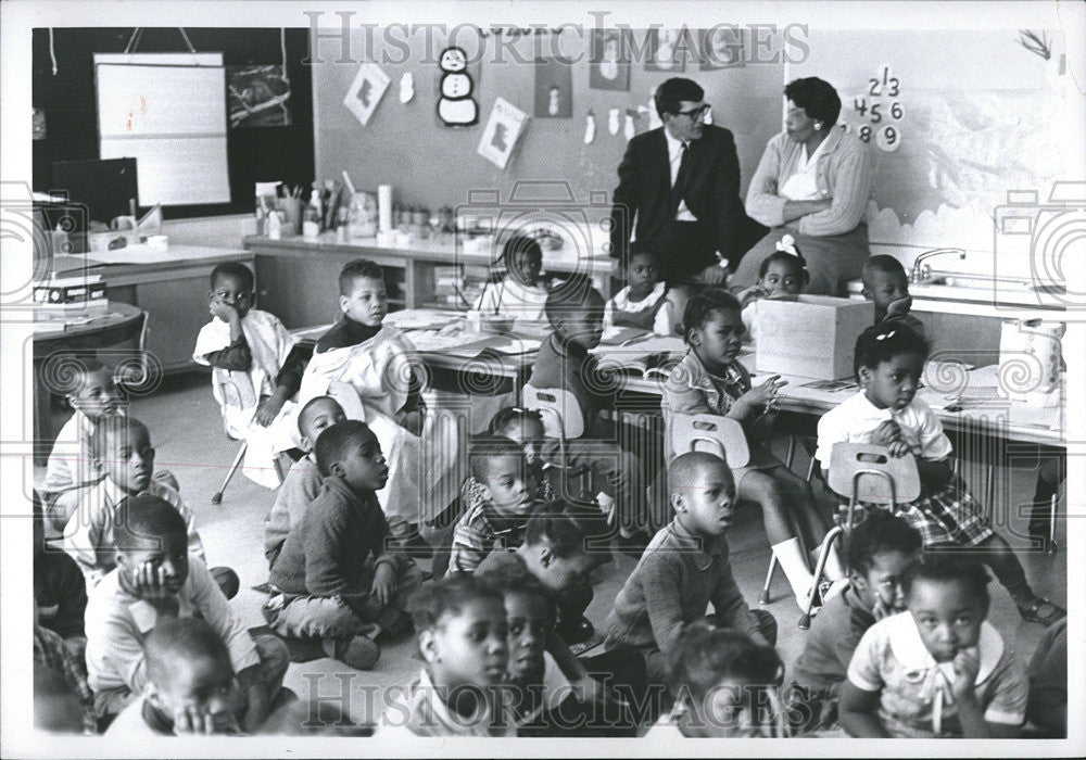 1967 Press Photo Woodward Elementary School Children - Historic Images