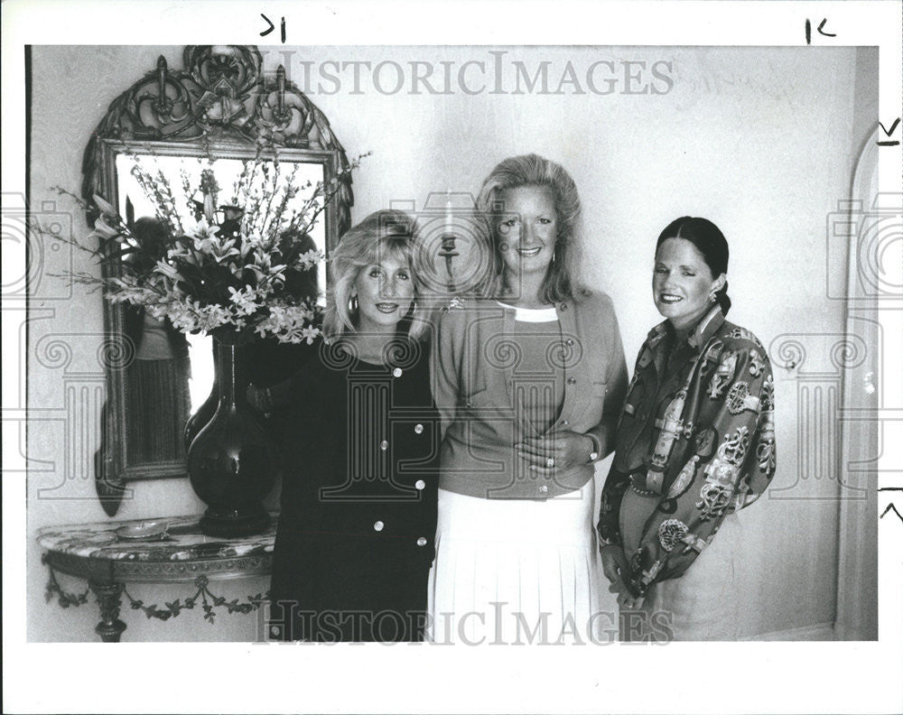 1988 Press Photo Sue Sosnick Kathy O&#39;Connell Dede Booth Socialites - Historic Images