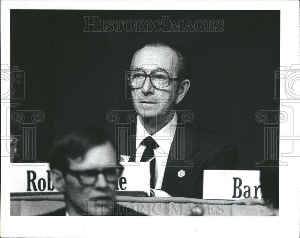 1981 Press Photo Ex-Hostage Robert Ode Press Conference Eisenhower hall West - Historic Images