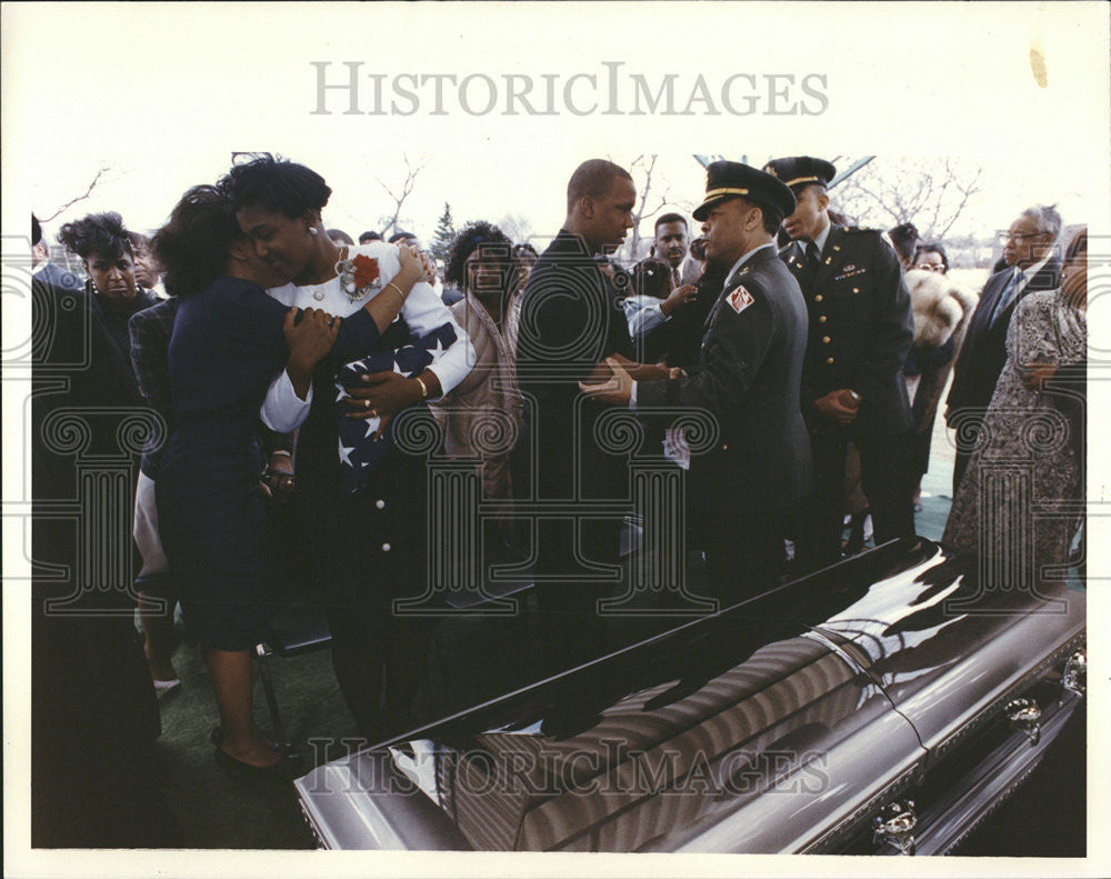 1991 Press Photo Anthony Riggs Dale Young Military Police - Historic Images