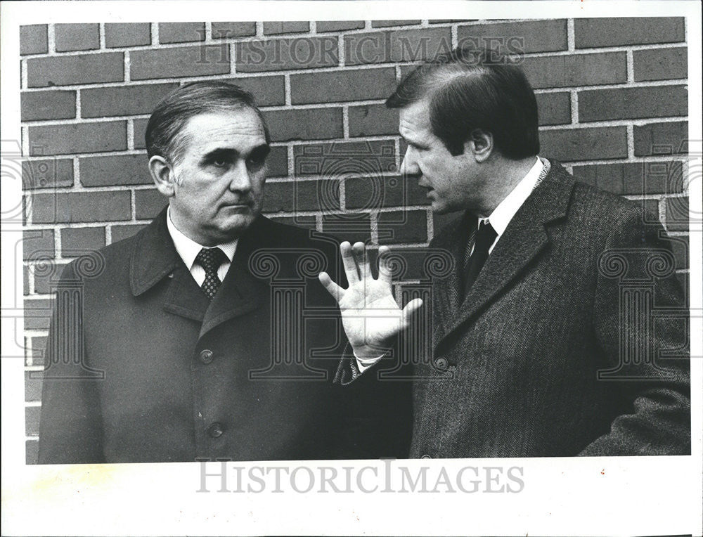 1981 Press Photo John Roberts Riegle Pert Fort Harry Lester Business Executives - Historic Images