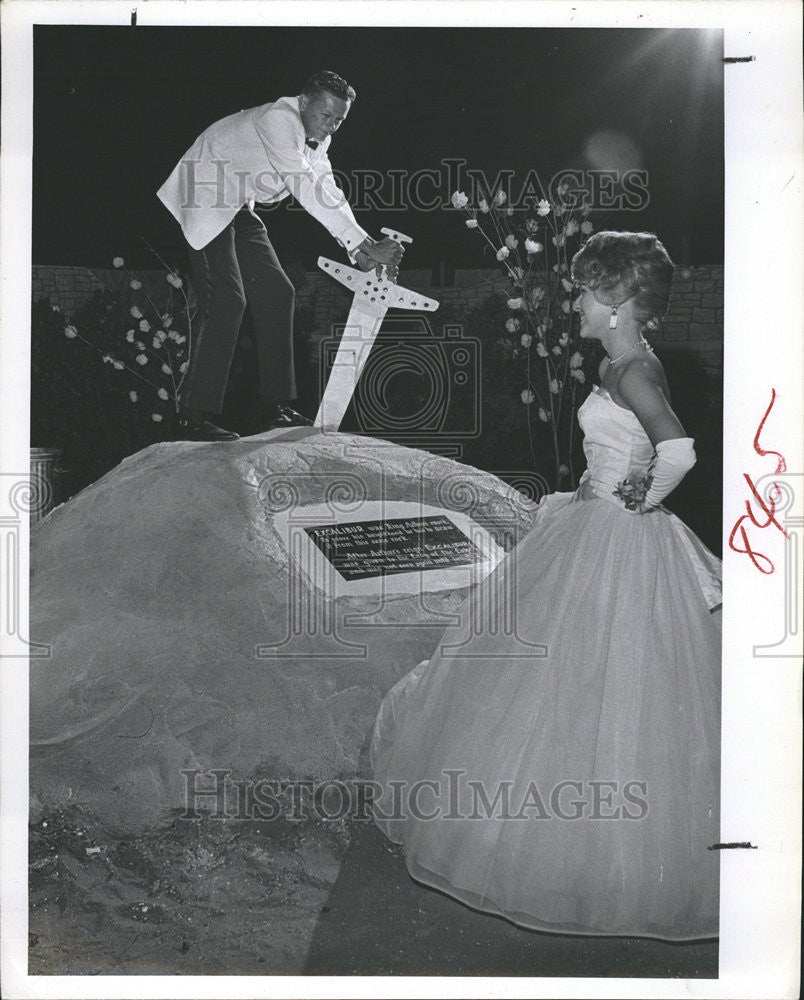 1963 Press Photo Boca Ciega High School King Arthur Joan Gamma Donald - Historic Images