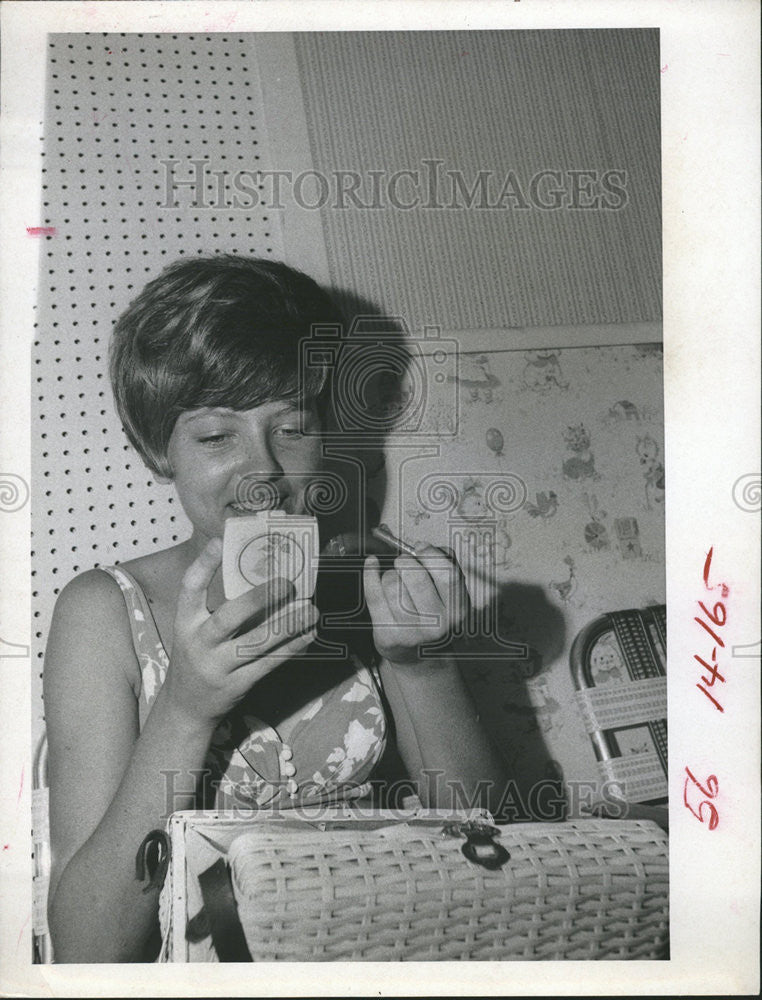 1967 Press Photo Twenty Contestants Miss Park Plaza Beauty Mrs Tyson Clifford - Historic Images