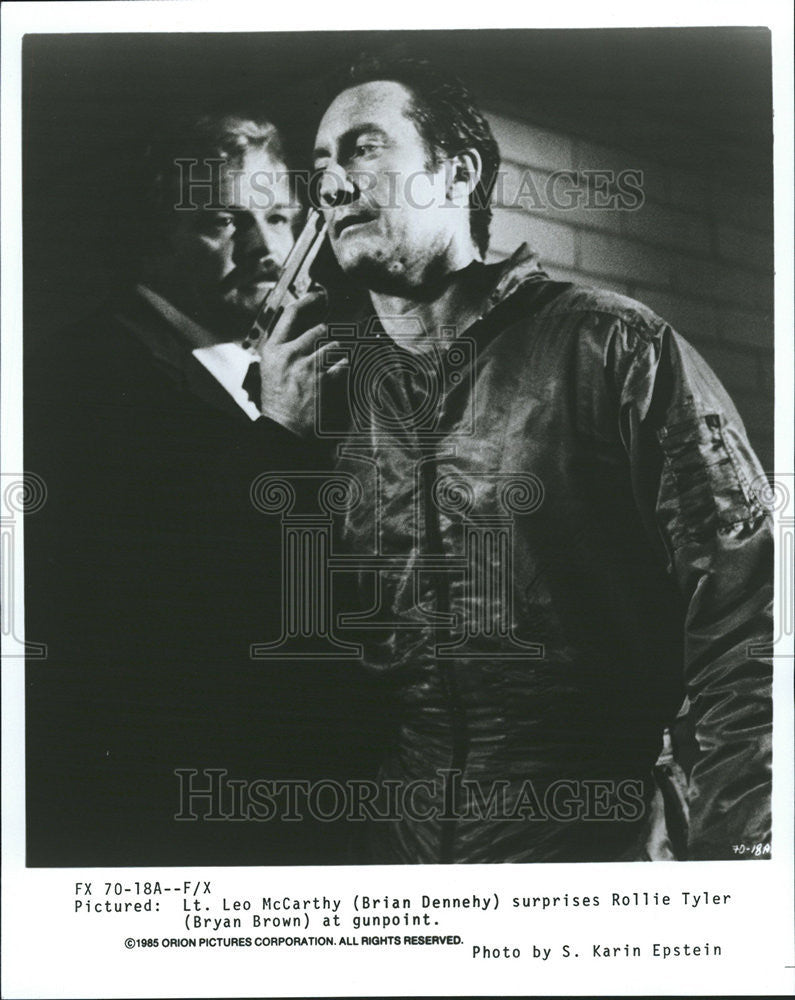 1985 Press Photo Leo McCarthy Brian Dennehy Rollie Tyler Bryan Brown gunpoint - Historic Images