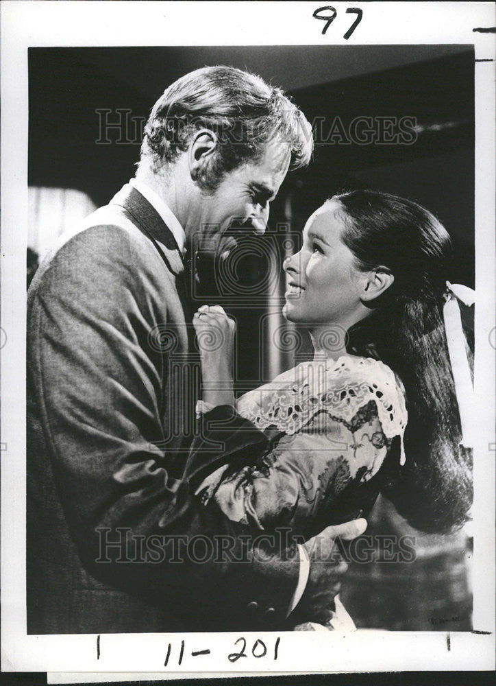 1978 Press Photo Charlton Heston Geraldine Chaplin Movie Actors Hawaiians - Historic Images