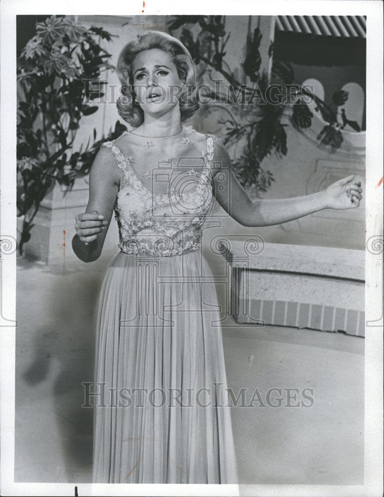 1967 Press Photo Nancy Ames American folk singer songwriter - Historic Images