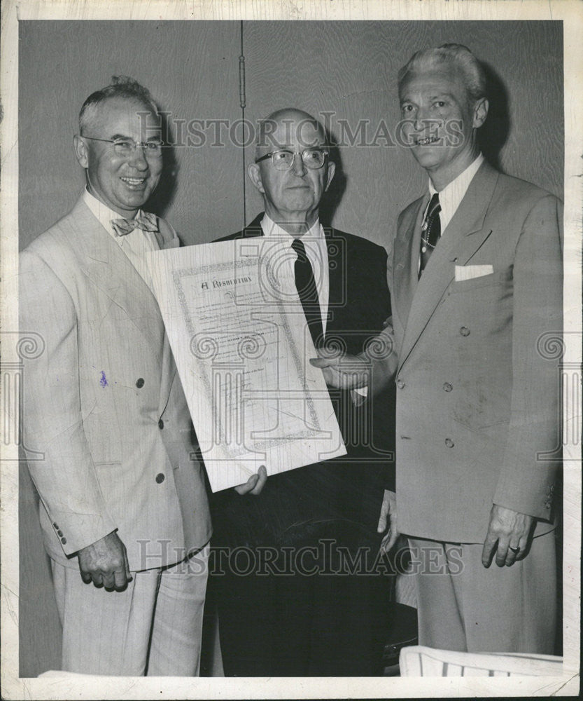 1953 Press Photo Roy Chrysler Republican state senator Denver Civic assn award - Historic Images