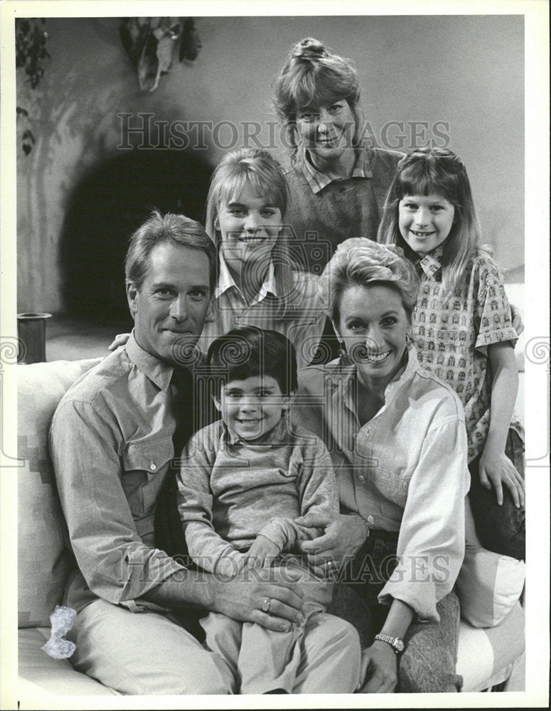 1987 Press Photo Sandy Duncan Charles Frank Joel Carlson Hayley Carr Cami Cooper - Historic Images