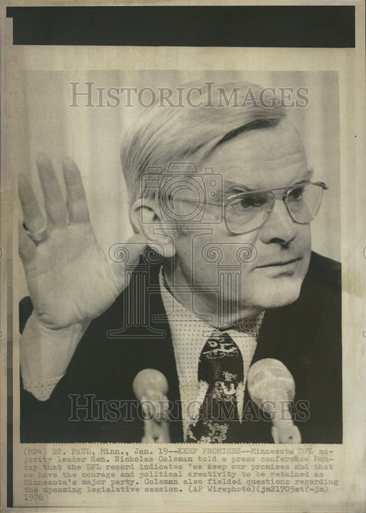 1976 Press Photo Minnesota DFL Majority leader Nicholas Coleman Conference - Historic Images