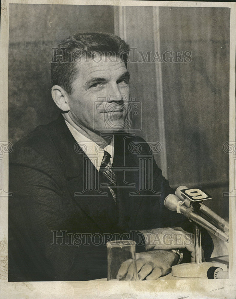 1972 Press Photo Test Pilot William Magruder - Historic Images