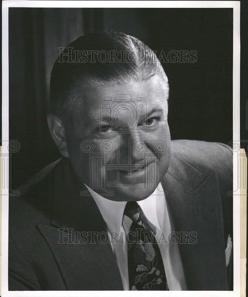 1951 Press Photo Harry Loynd President Parke Davis Company Sen Nelson Mrs Carney - Historic Images