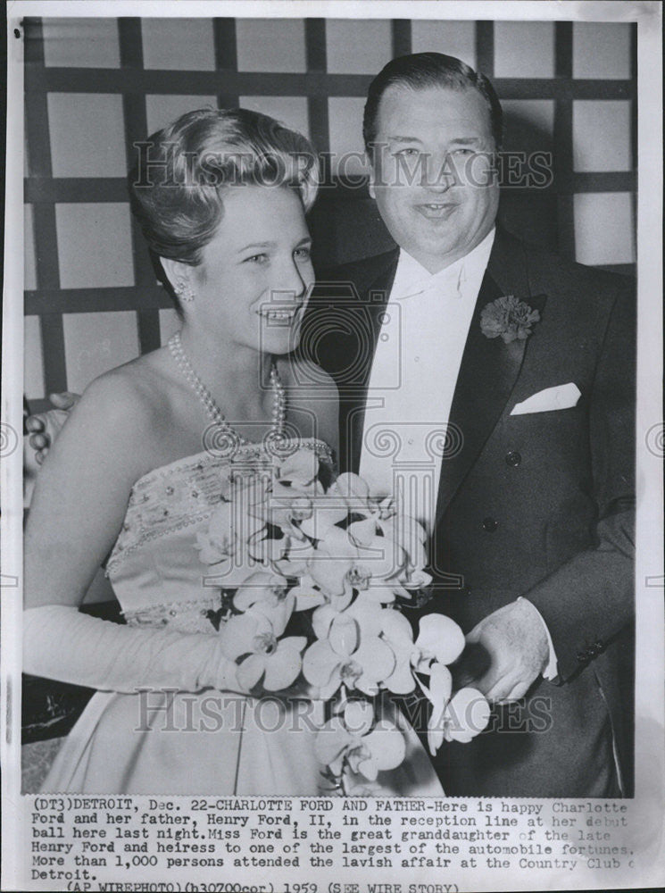 1959 Press Photo Charlotte Ford and her father Henry Ford II - Historic Images