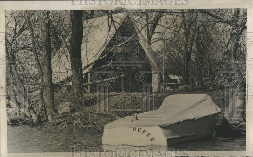 1964 Press Photo John Lewis Building Home On Island In Rock River - Historic Images