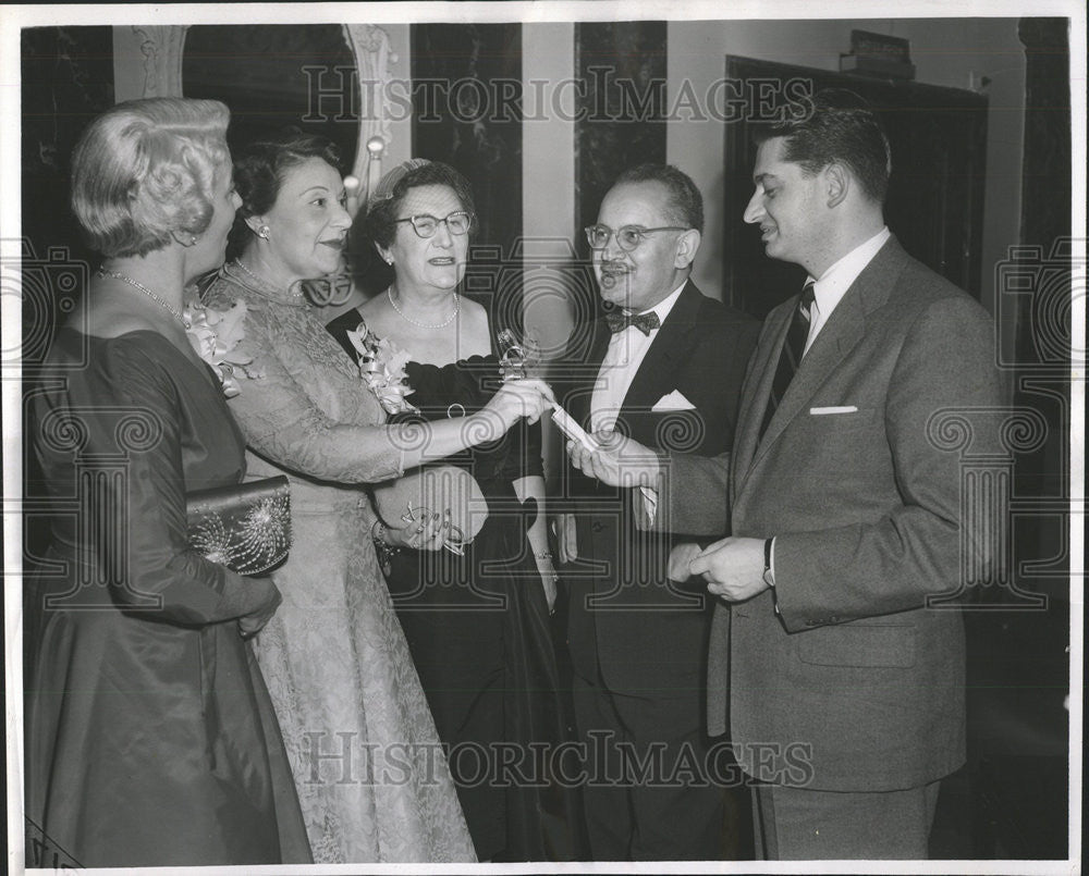 1954 Press Photo Isotopes Sheraton Hotel Lederer Teller Michel Levine Ohlin - Historic Images