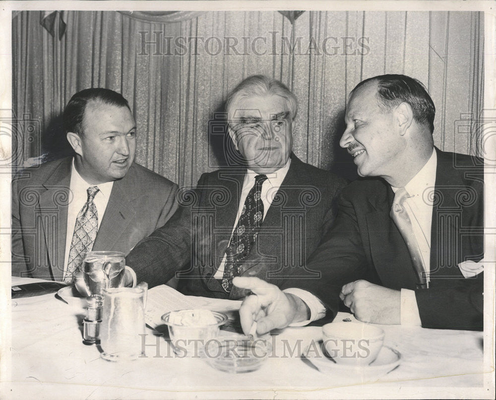 1953 Press Photo John McDonald Lewis James Day Executive Club Chicago Luncheon - Historic Images