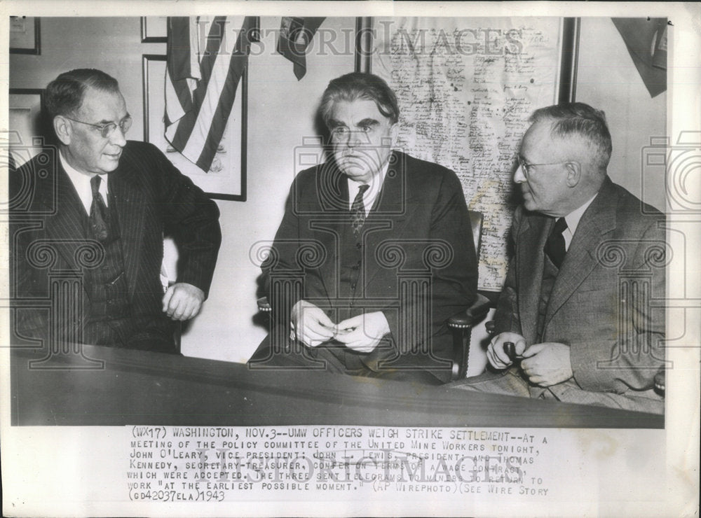 1943 Press Photo John O&#39;Leary Policy Lewis Mine Workers Kennedy UMW officers - Historic Images