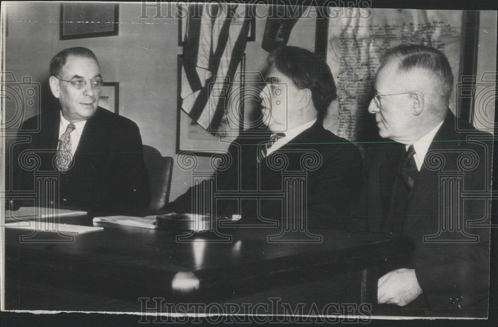 1945 Press Photo John Lewis President United Mine Workers Union Leary Hazelton - Historic Images