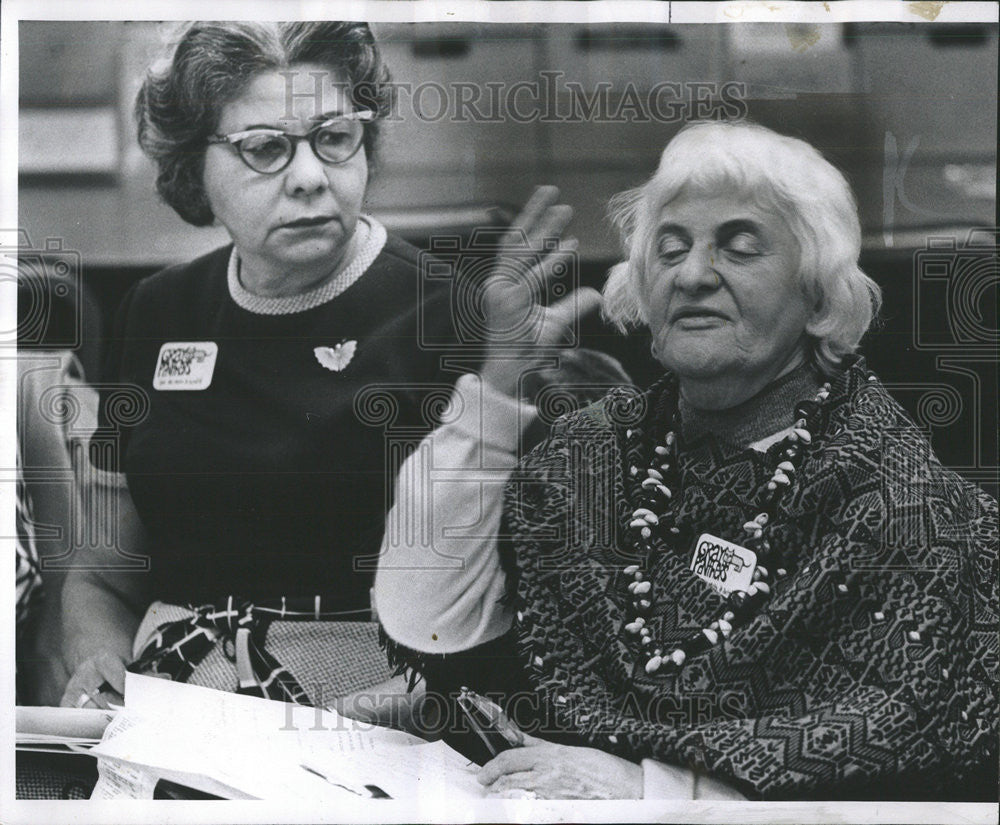 1973 Press Photo  Jewish Family Community Services Hilda Armin - Historic Images