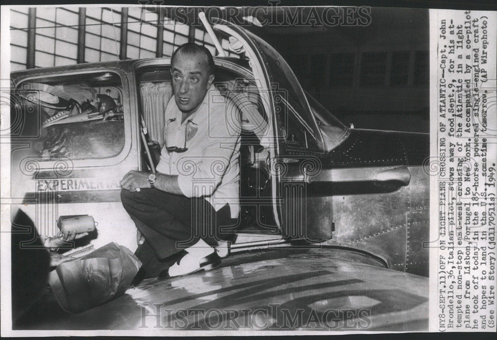 1949 Press Photo Atlantic Capt John Brondello NY Light Italian Pilot Portugal - Historic Images