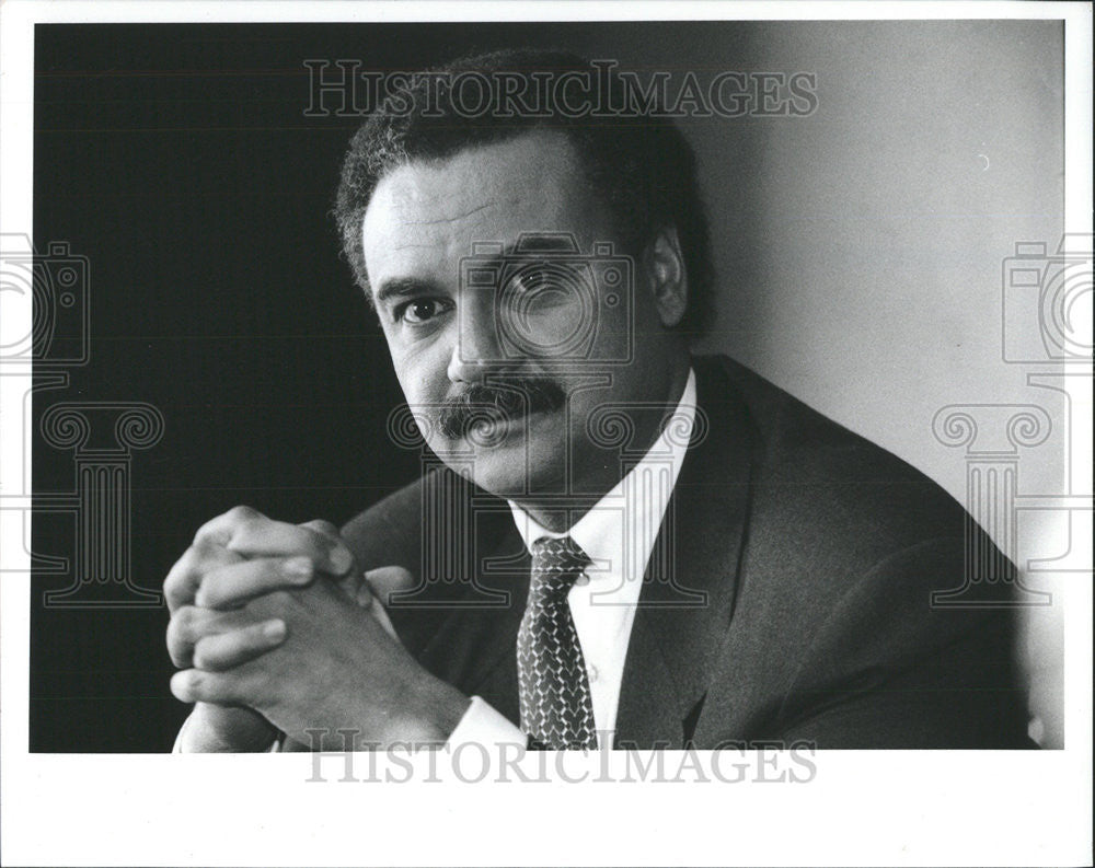 1993 Press Photo Secretary Ron Brown Sun Times Artist room Podgorski - Historic Images